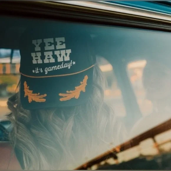 NWT Wilder Made Yee Haw Yeehaw It’s Game Day Trucker Hat Black & Gold - Picture 4 of 5